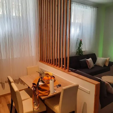 Cozy Center For 2 Apartment